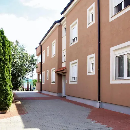 Apartment Ea-3 *