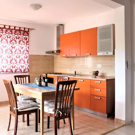 Apartment Ea-3